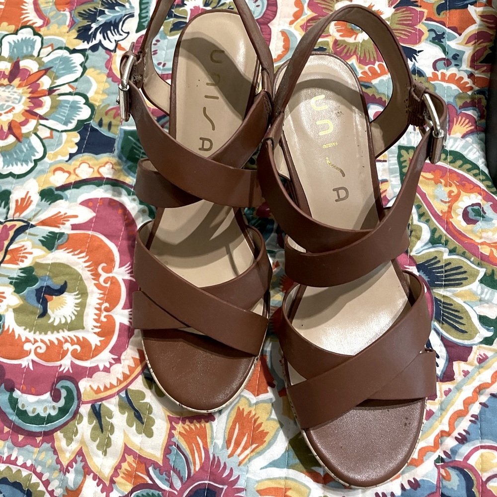 Brand: Unisa   Size 9